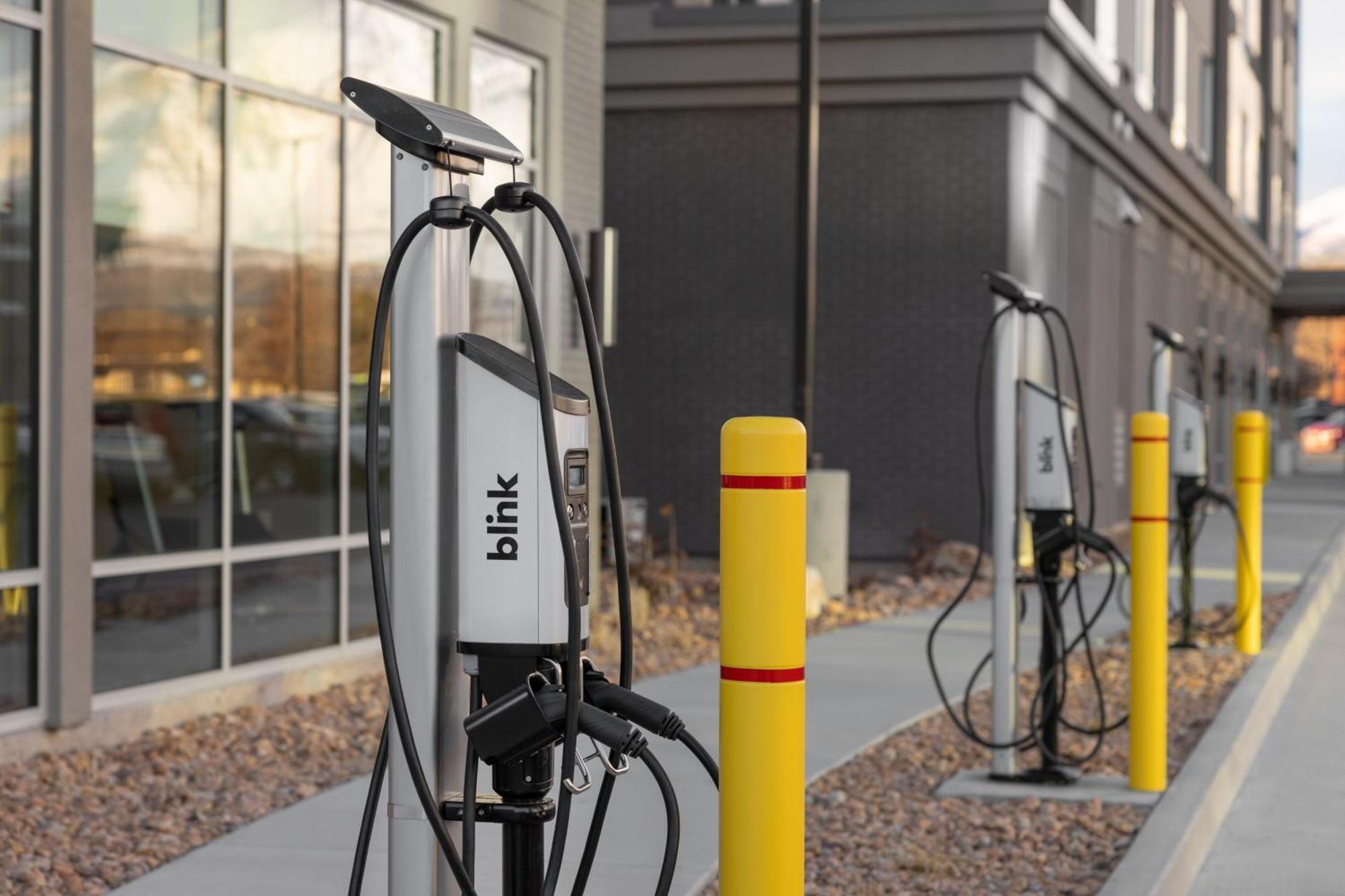 Courtyard By Marriott Orem University Place Exterior photo